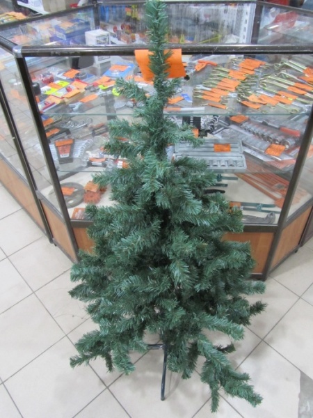 Ель 1,2м пласт.подставка 4015